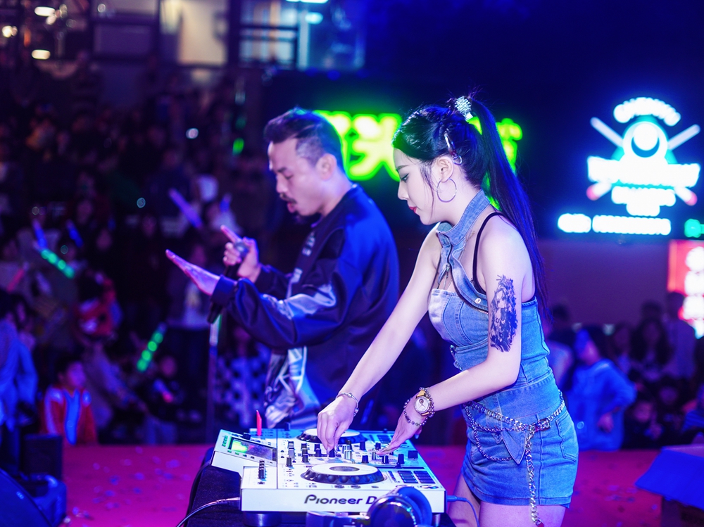 云創貴安谷開業慶典暨云創電音節（云創貴安谷開業揭牌儀式）(圖13)